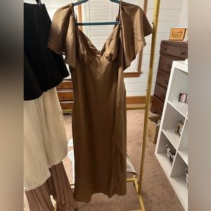 NWT Billy J Midi Gown